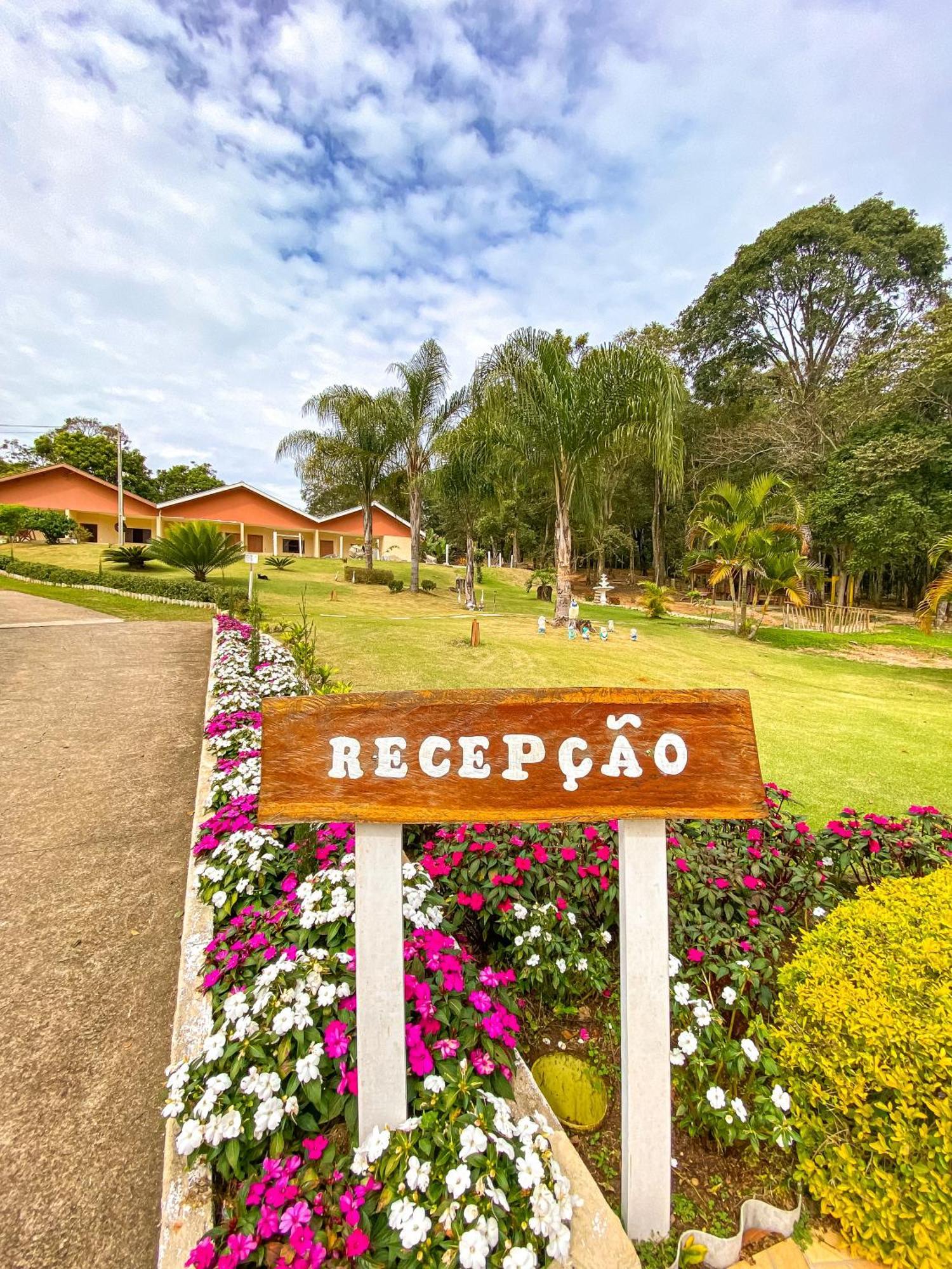 Pousada Flores Do Campo Aguas de Lindoia Exterior photo