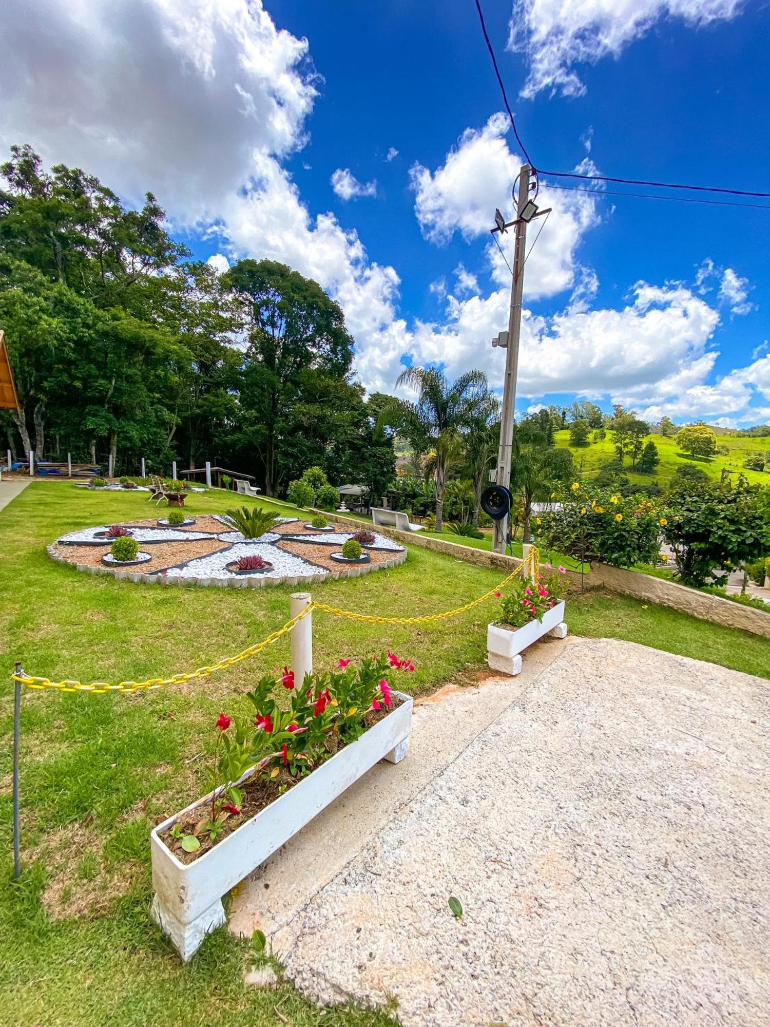 Pousada Flores Do Campo Aguas de Lindoia Exterior photo